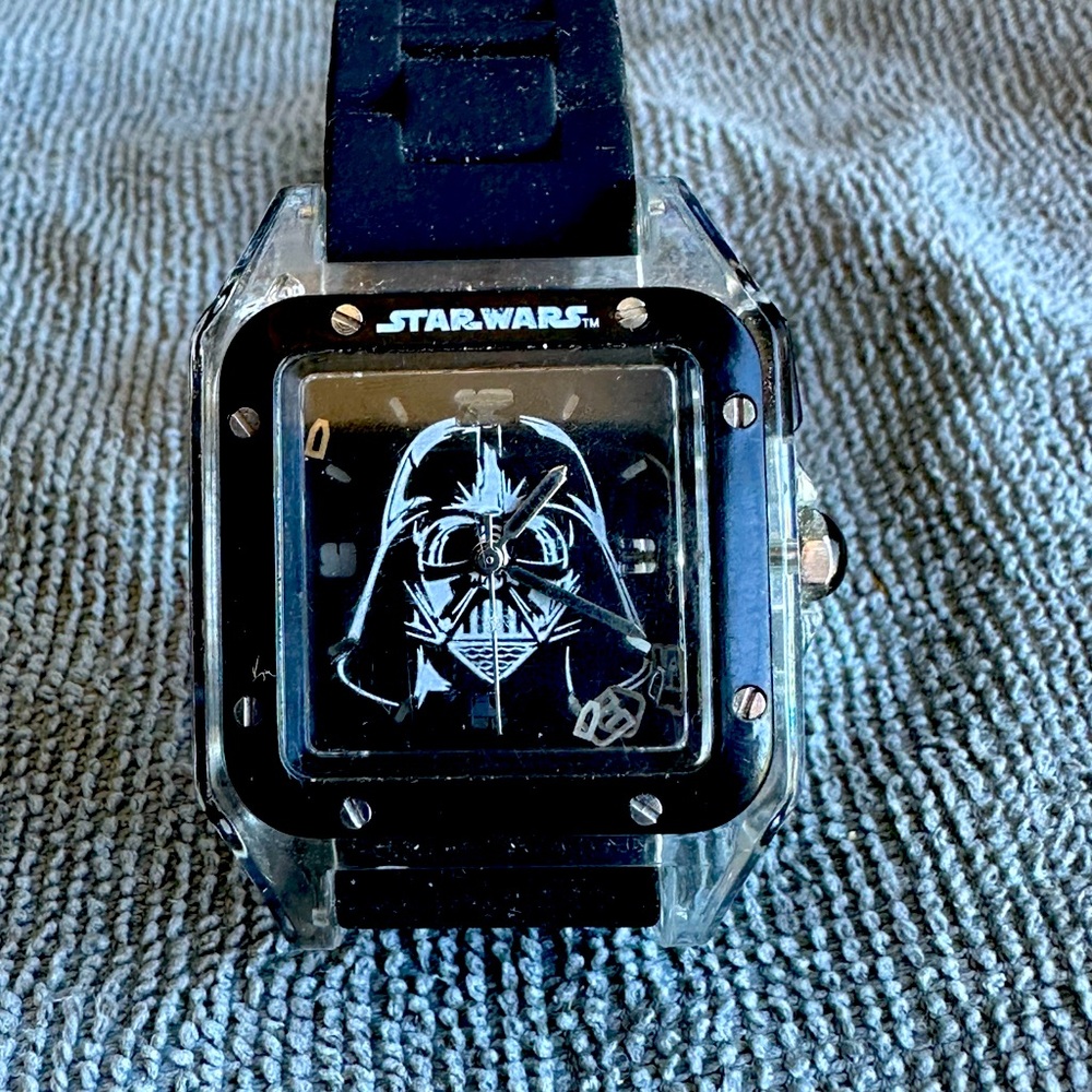 Accutime New Old Stock STAR WARS Watch Fresh Battery Darth Vader Black Band